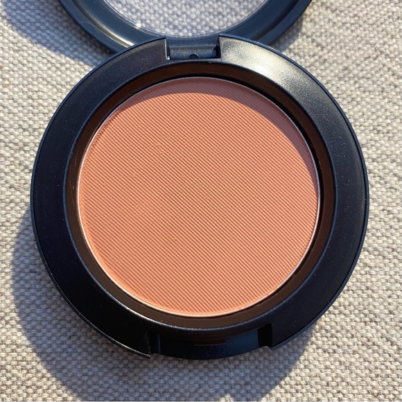 MAC Powder Blush NIB - Picture 2 of 2